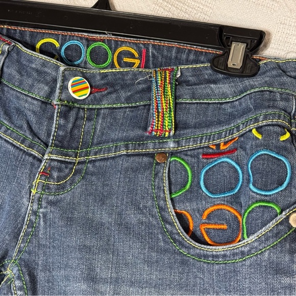 Coogi Womans Embroidered Button Bermuda Denim Jean Shorts Sz 7/8‎ - Picture 2 of 8